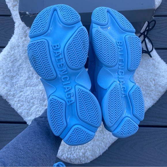 Balenciaga Triple S Logo Sneakers - Picture 3 of 5